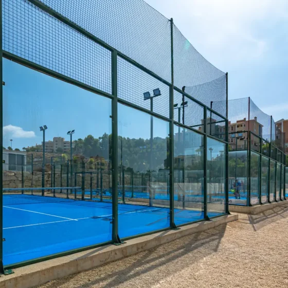 Pádel Bonalba Club Clases de pádel niños y adultos Alquiler pistas pádel Bolsa jugadores pádel
