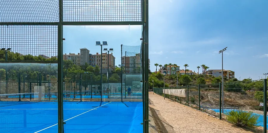 Pistas de pádel Bonalba Mutxamel Alicante Alquiler Clases Bolsa de jugadores